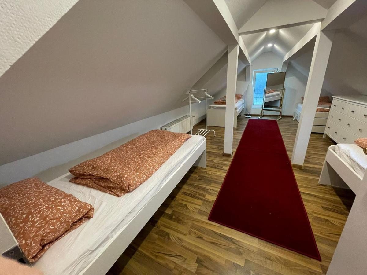 7-24 Self-Check-In - 120Qm - 5 Rooms - 2 Bathrooms - Kitchen - Free Parking - Yihapartment 汉诺威 外观 照片